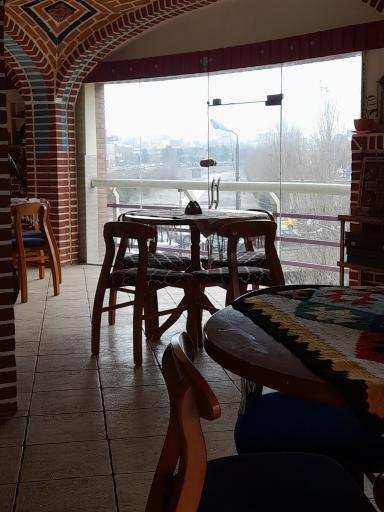 عکس کافه ارغوان