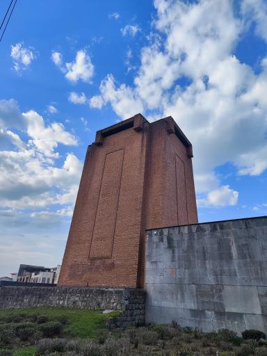 عکس آرامگاه کاشف السلطنه و موزه چای ایران