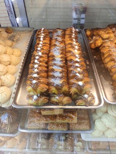 عکس قنادی گلبهار