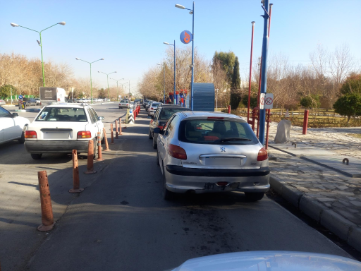 عکس پمپ بنزین همدانیان