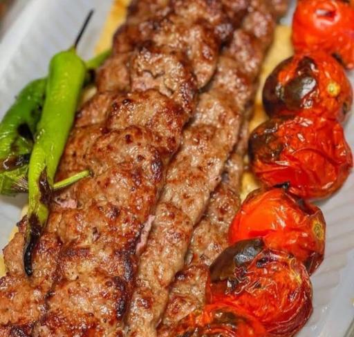 عکس باغ رستوران نگین جهانگردی