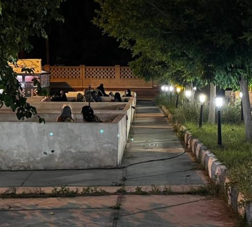 عکس باغ رستوران نگین جهانگردی