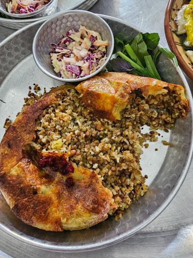 عکس سفره خانه سنتی رباب خاتون