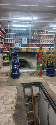 عکس تعویض روغن حقیقت