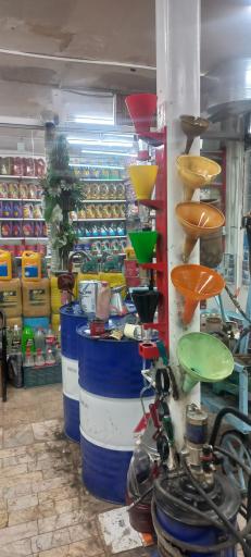 عکس تعویض روغن حقیقت