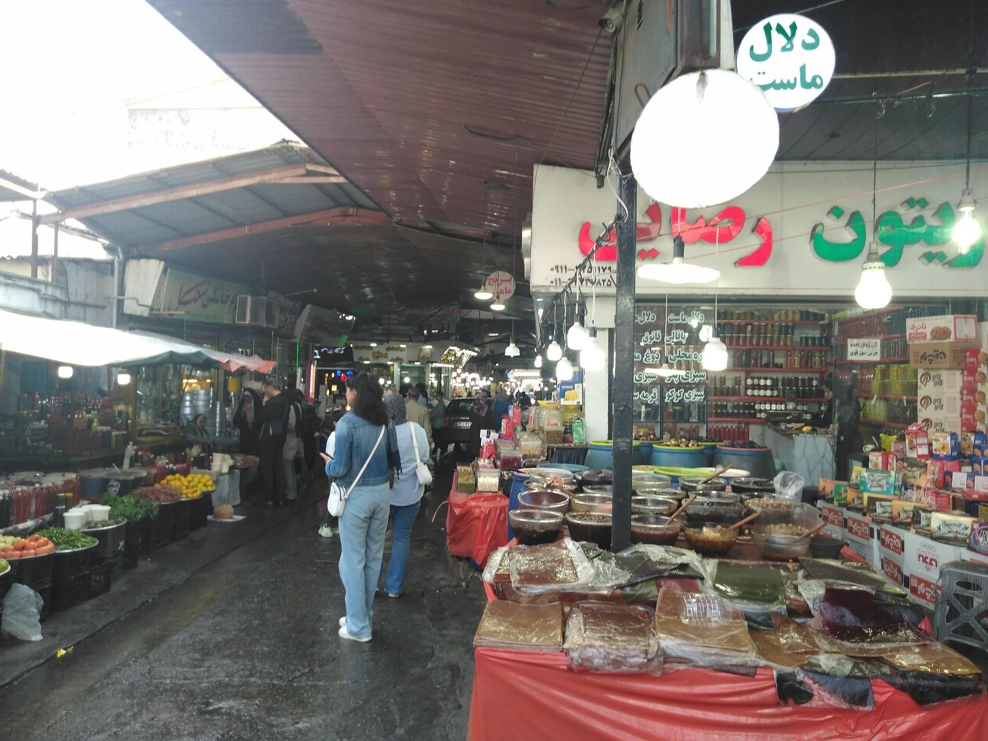 عکس بازار محلی محمودآباد 