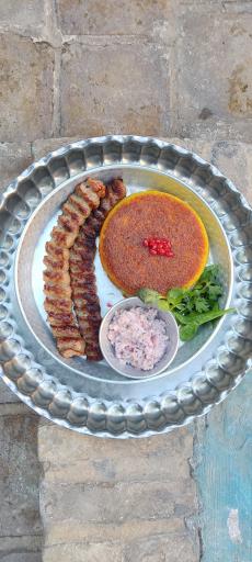 عکس سفره خانه سنتی رباب خاتون