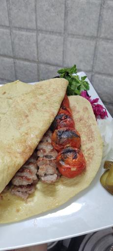 عکس سفره خانه سنتی رباب خاتون