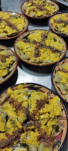 عکس سفره خانه سنتی رباب خاتون