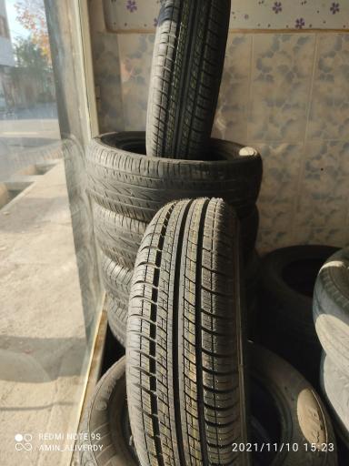 عکس لاستیک فروشی وحید