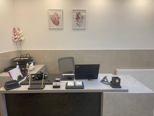 عکس کلینیک تخصصی قلب و عروق دکتر رزا یزاف