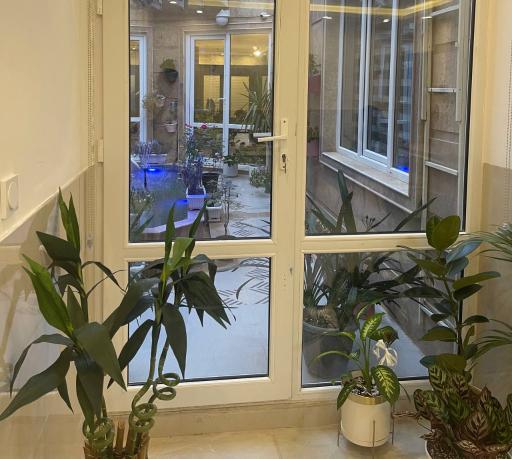 عکس کلینیک تخصصی قلب و عروق دکتر رزا یزاف