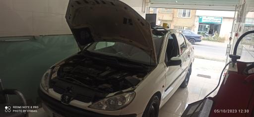 عکس آکادمی برق و الکترونیک خودرو کروز