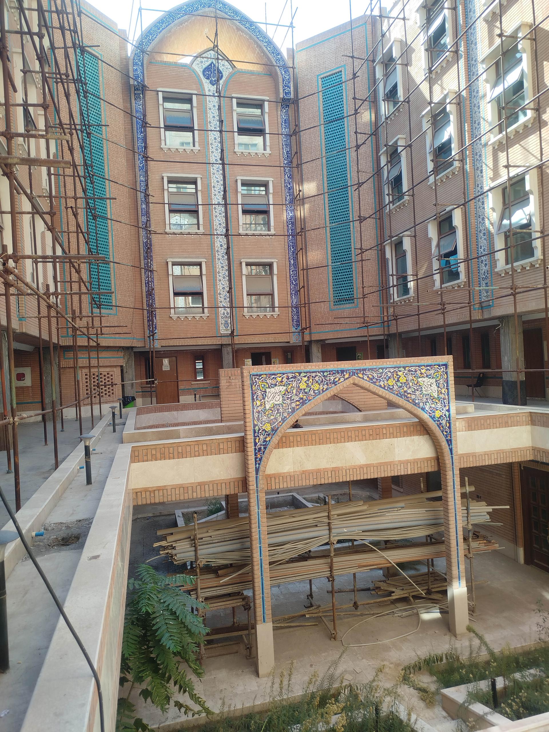 عکس مدرسه علمیه حضرت بقیه الله 