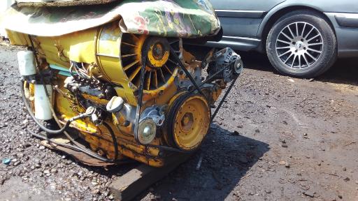 عکس فروش موتور دیزل دوتیس و میکسر علی بدرلو