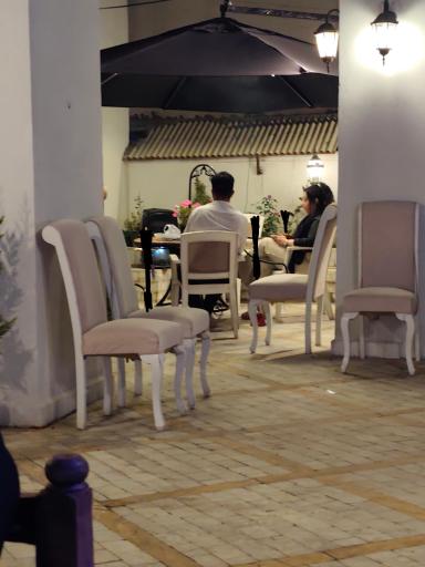 عکس سفره خانه نارون