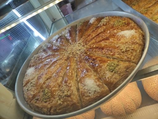 عکس آبمیوه و بستنی سان