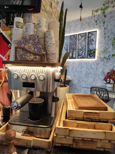 عکس آبمیوه و بستنی سان