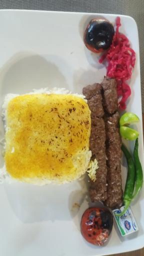 عکس کافه رستوران پاپا(مجتمع تفریحی پذیرایی همراه با ساحل اختصاصی و آرام)