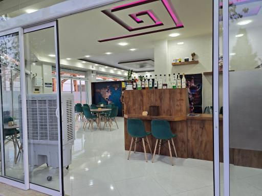 عکس کافه شب