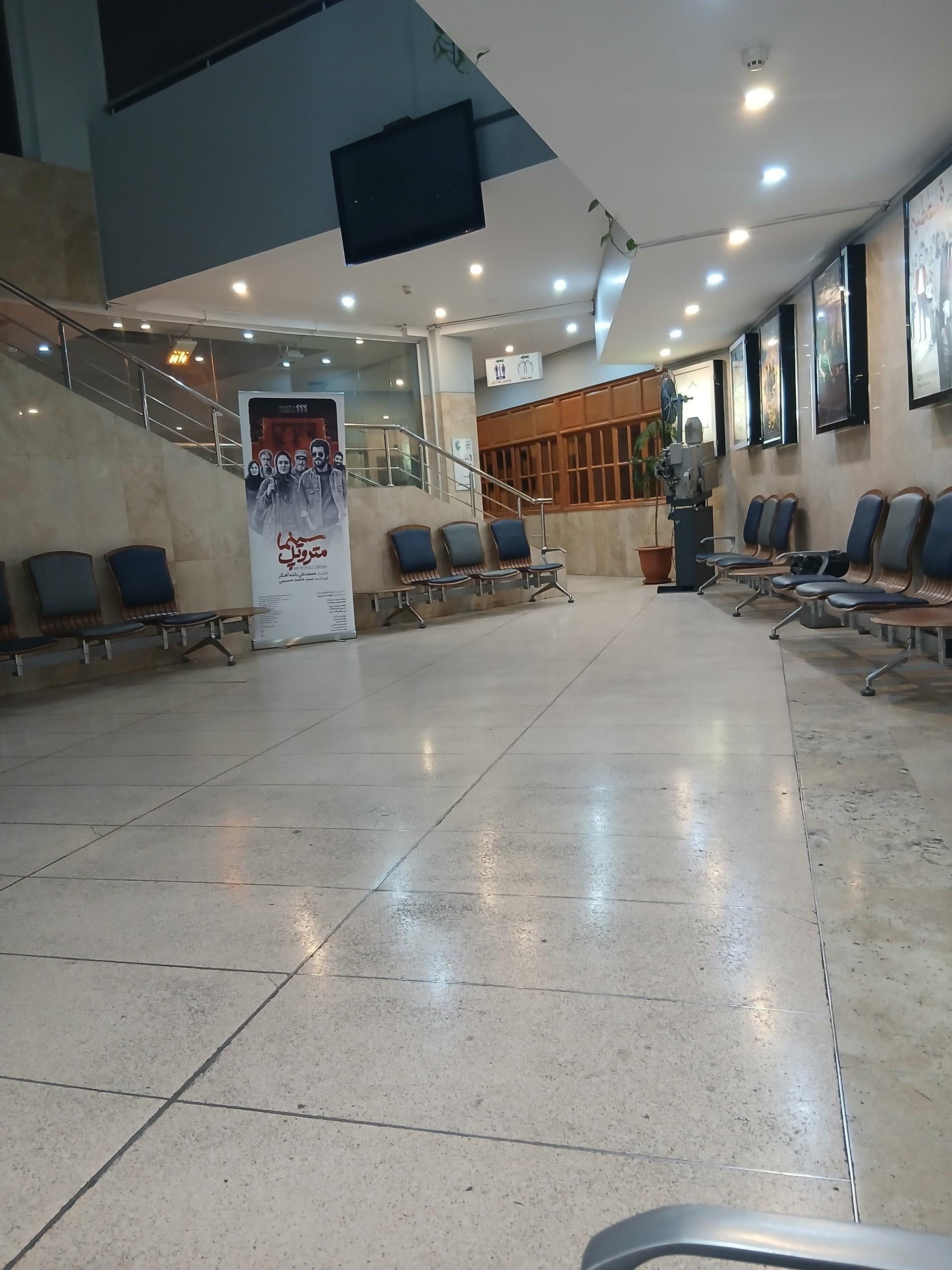 عکس سینما مهتاب