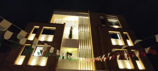 عکس دبیرستان پسرانه دوره اول دوم غیر دولتی رواق