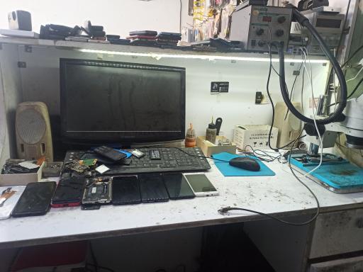 عکس موبایل اپل استور 