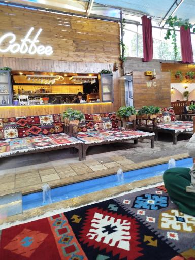 عکس باغ و رستوران سروی سرا