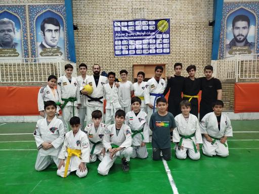 عکس باشگاه جوجیتسو (دفاع شخصی) شهید ابراهیم هادی