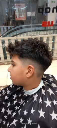 آرایشگاه مردانه محسن