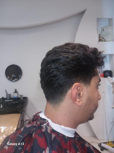 عکس آرایشگاه مردانه محسن