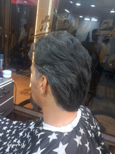 عکس آرایشگاه مردانه محسن