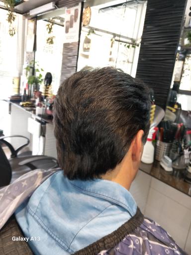 عکس آرایشگاه مردانه محسن