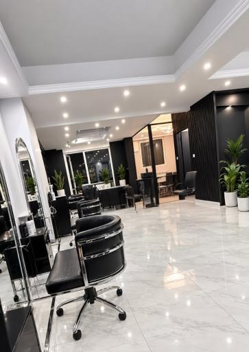 عکس مرکز کراتین و سلامت مو پیروزی (فاطمه حسین زاده)
