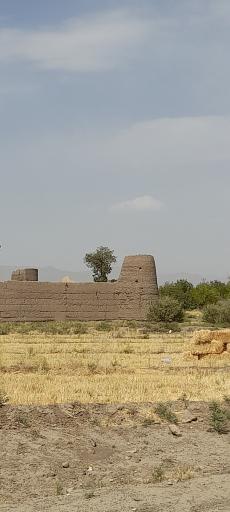 عکس قلعه داورزن