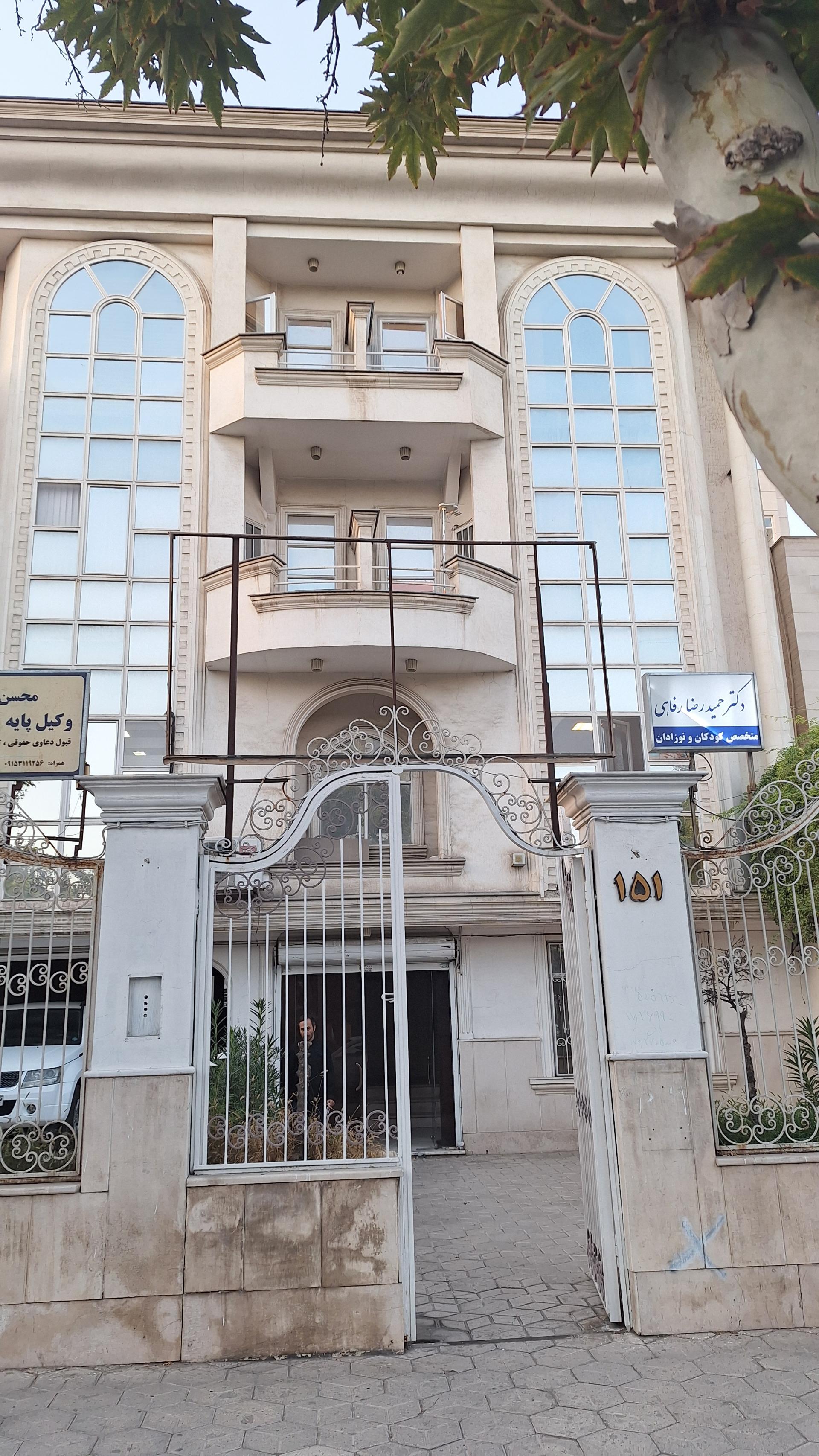 عکس دفتر وکالت احسان الماسی 