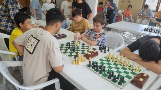 عکس هیات شطرنج شهرستان قدس