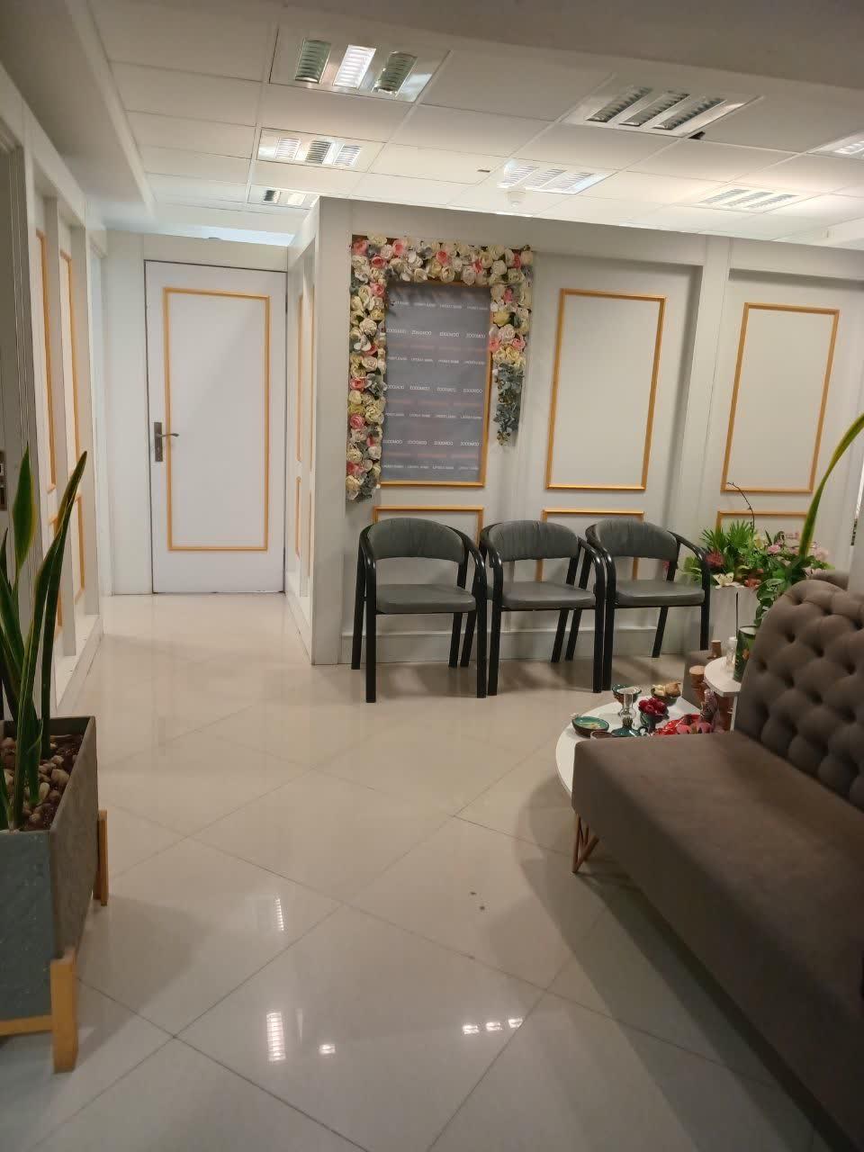 عکس مرکز سپهر زیبایی - کاشت مو اصفهان - لیزر مو زائد