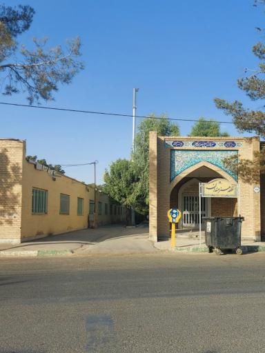 عکس درب ورودی قطعه هنرمندان 