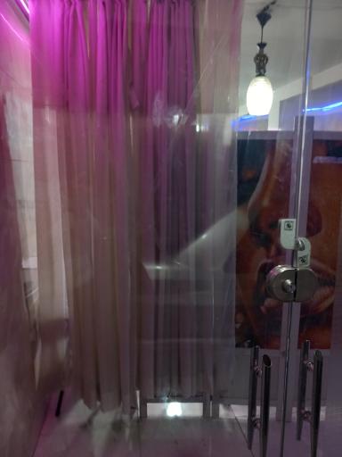 عکس آرایشگاه بهار