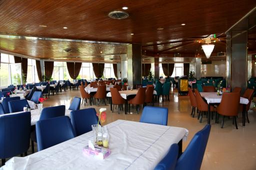 عکس رستوران برج