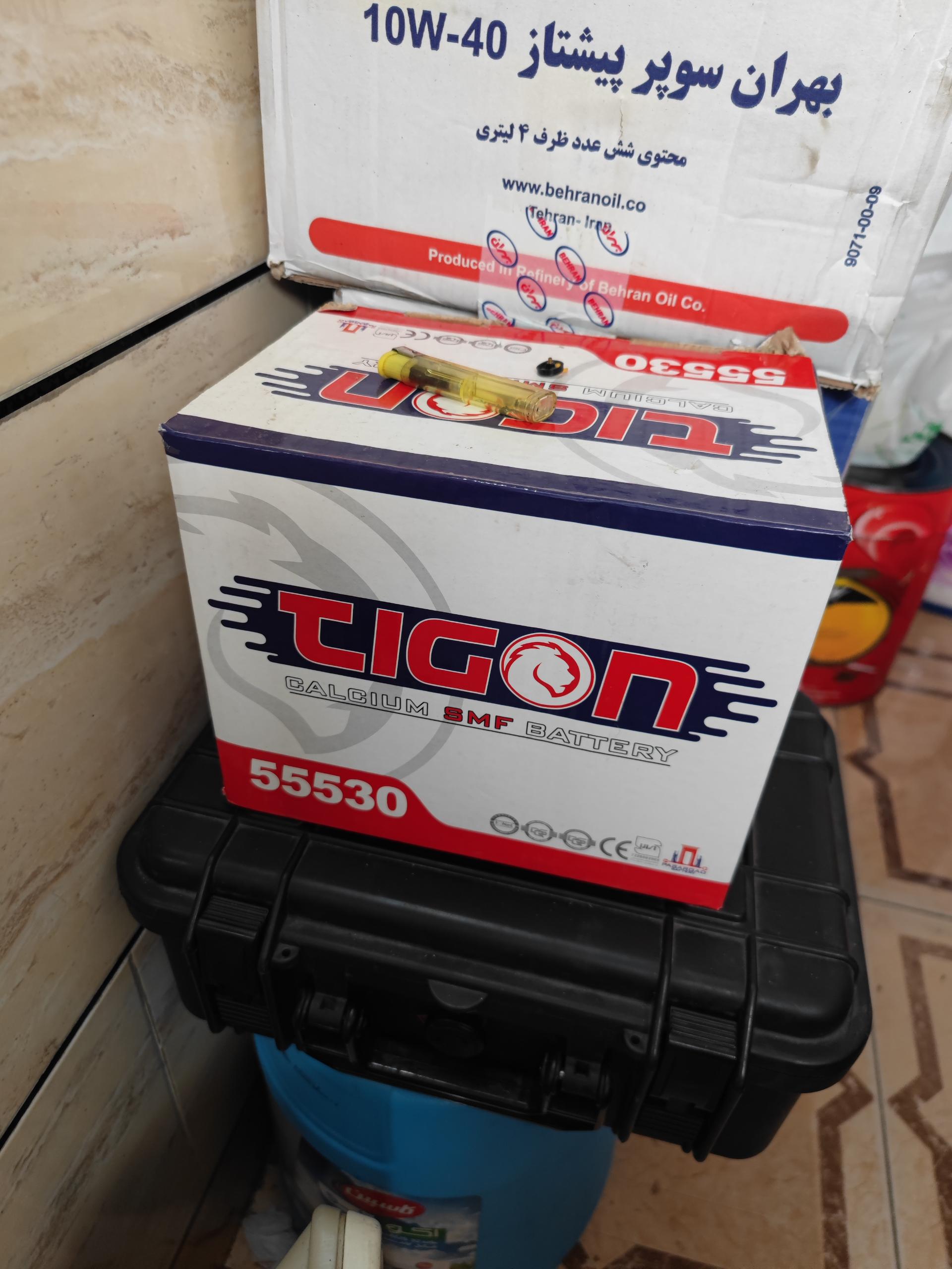 عکس تعویض روغنی و فروش باطری سپاهان