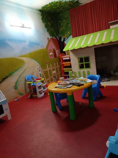 عکس خانه بازی نانا