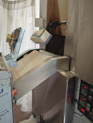 عکس نانوایی حاتم کریمی