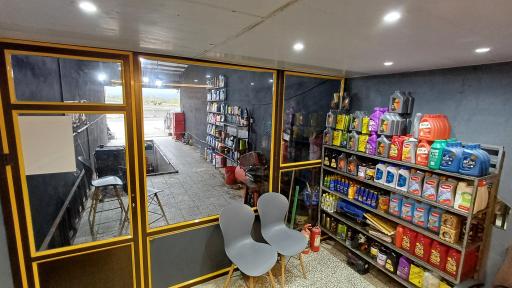 عکس اتوسرویس اعتماد