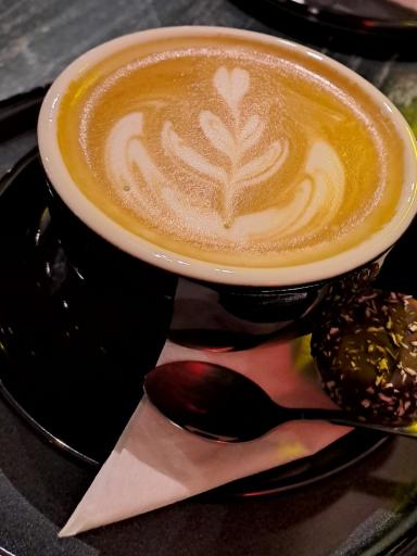 عکس کافه رستوران جمهوری