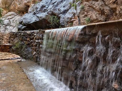 عکس مجموعه پذیرایی کلبه چوبی