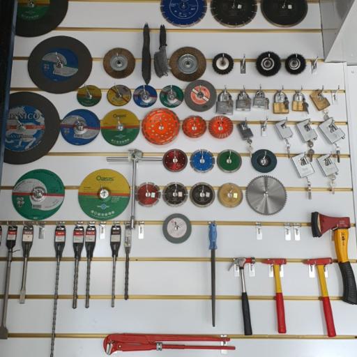 عکس ابزار فروشی حسن پور