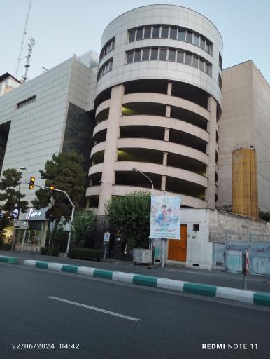 پارکینگ طبقاتی لاله