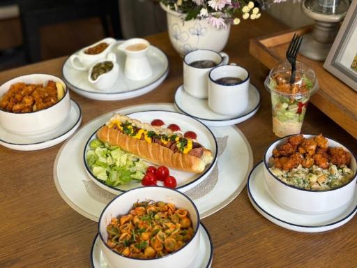 عکس کافه کارنجک